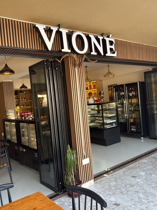 Vioné