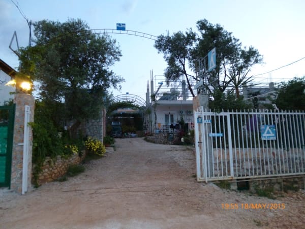 Ksamil Caravan Camping