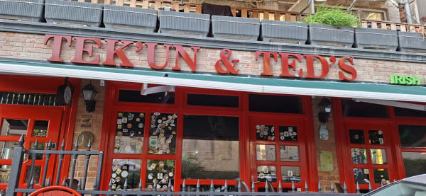 Tek'un & Ted's