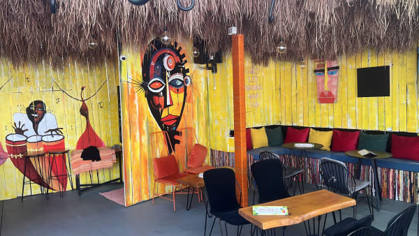 Vamos Cocktail Bar