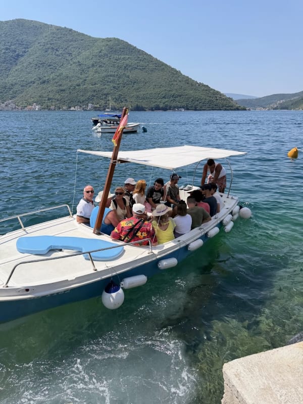 Family Boat D&S Tours Perast