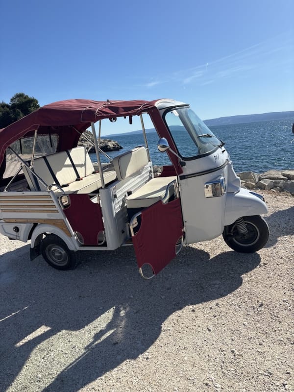 Retro Tuk Split