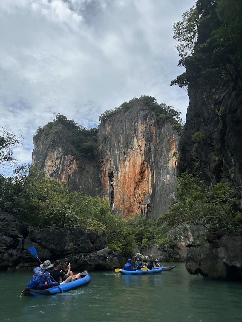 BJ Canoeing Tour photo 3