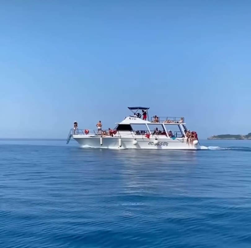 Odyssey Boat photo 2