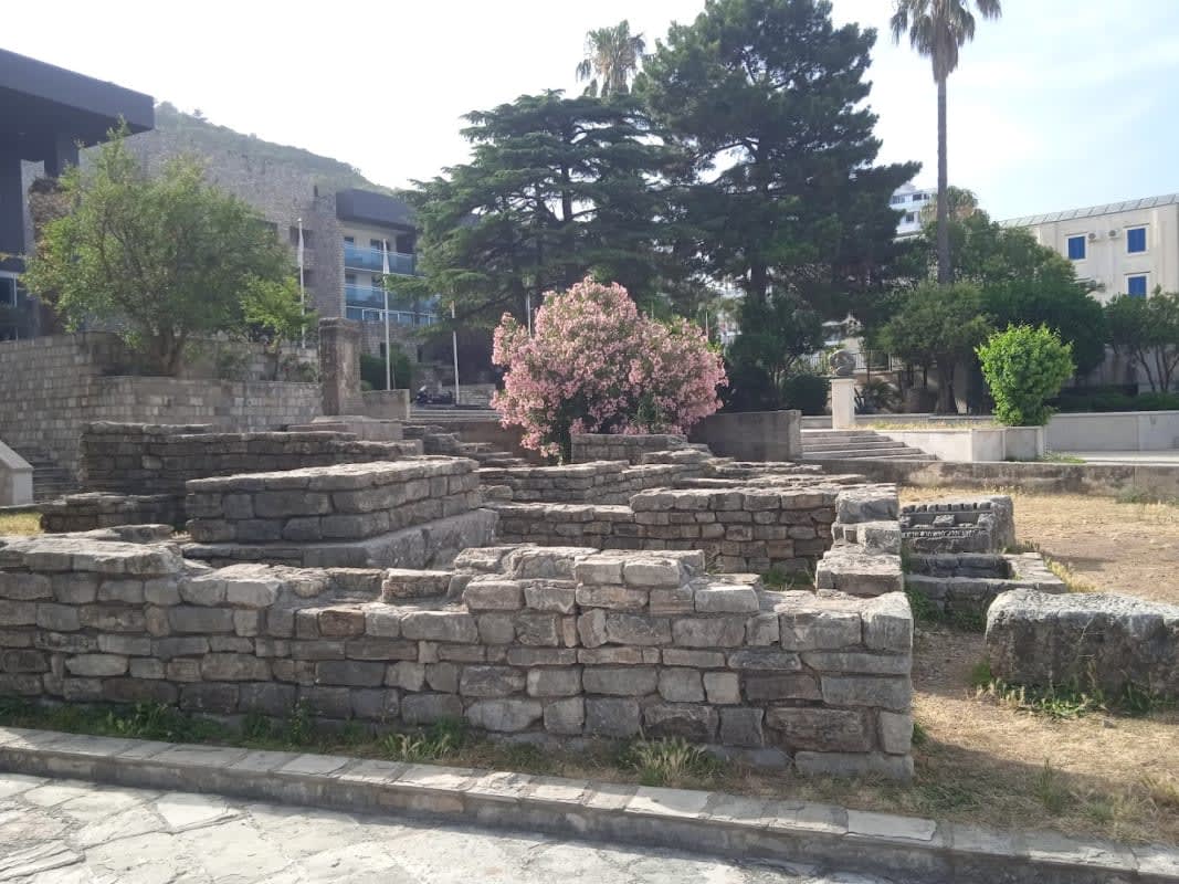 Greek and Roman Necropolis photo 4