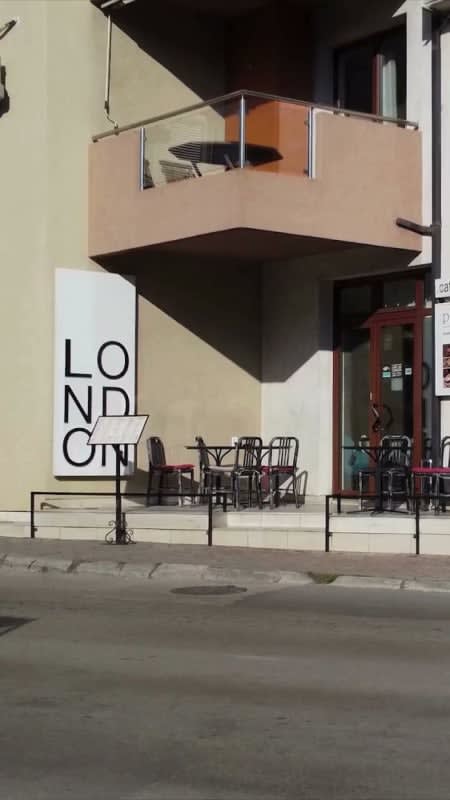 London Restaurant | Billiards & Darts Café photo 1