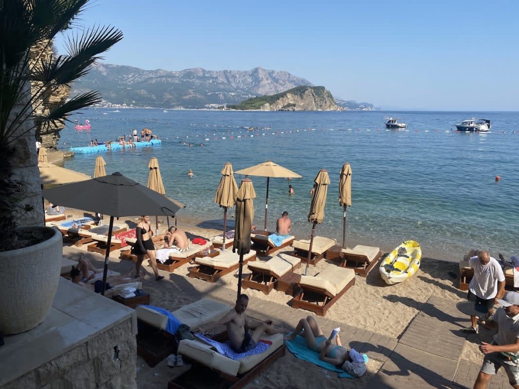 Mogren2 Beach Bar & Restaurant photo 4