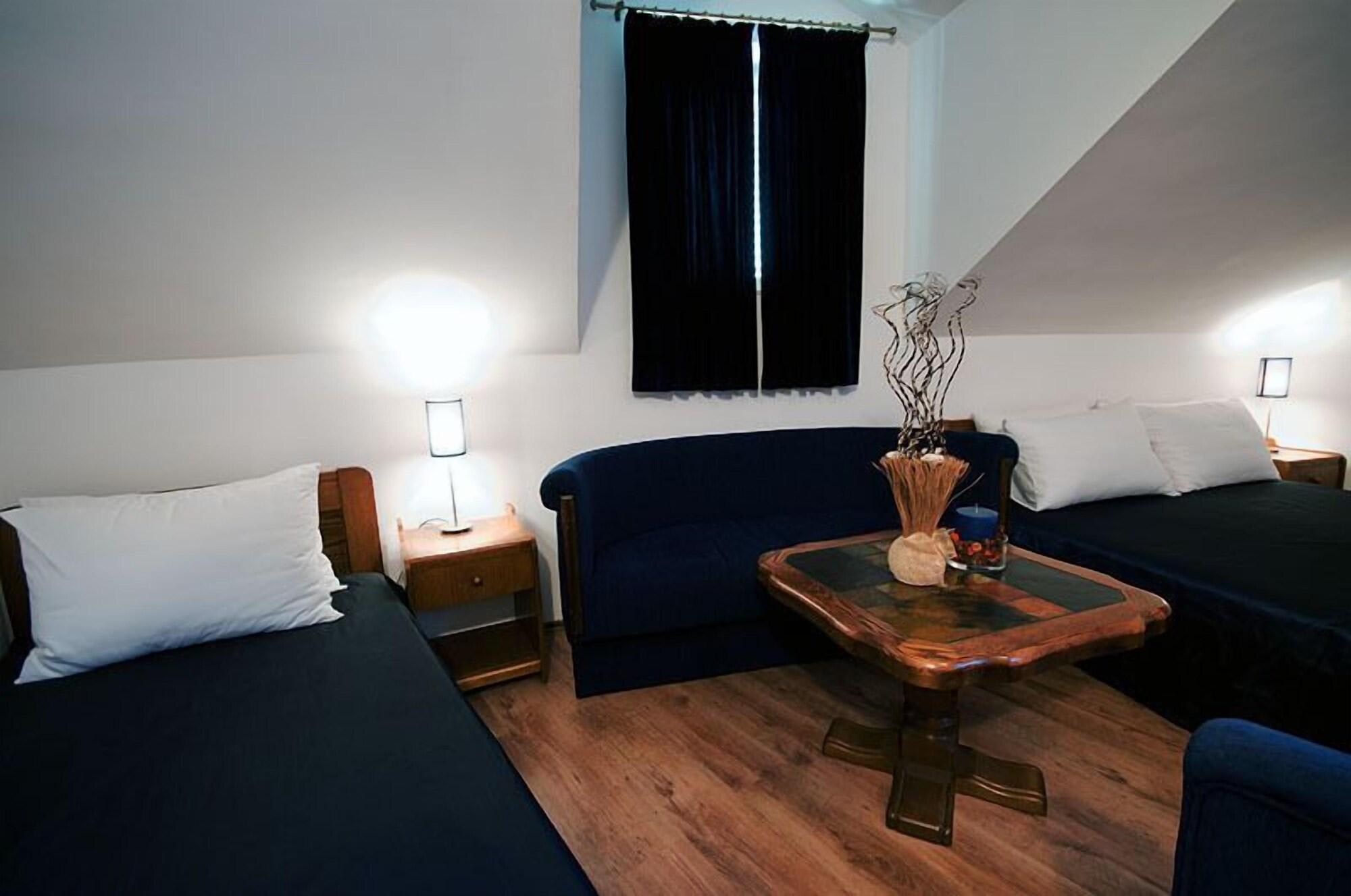 Nautica Apartments photo 2