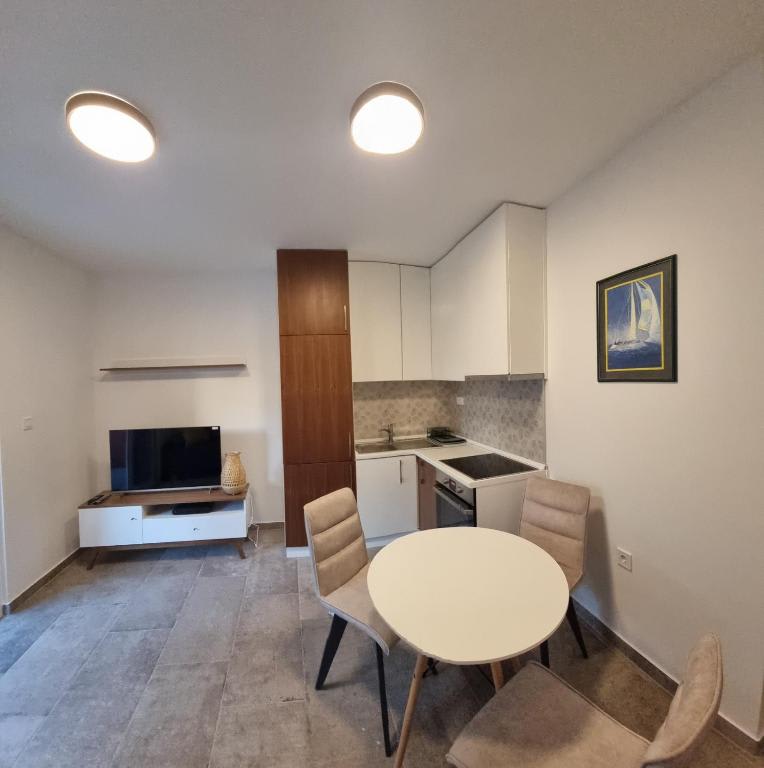 Old Town Apartments photo 5
