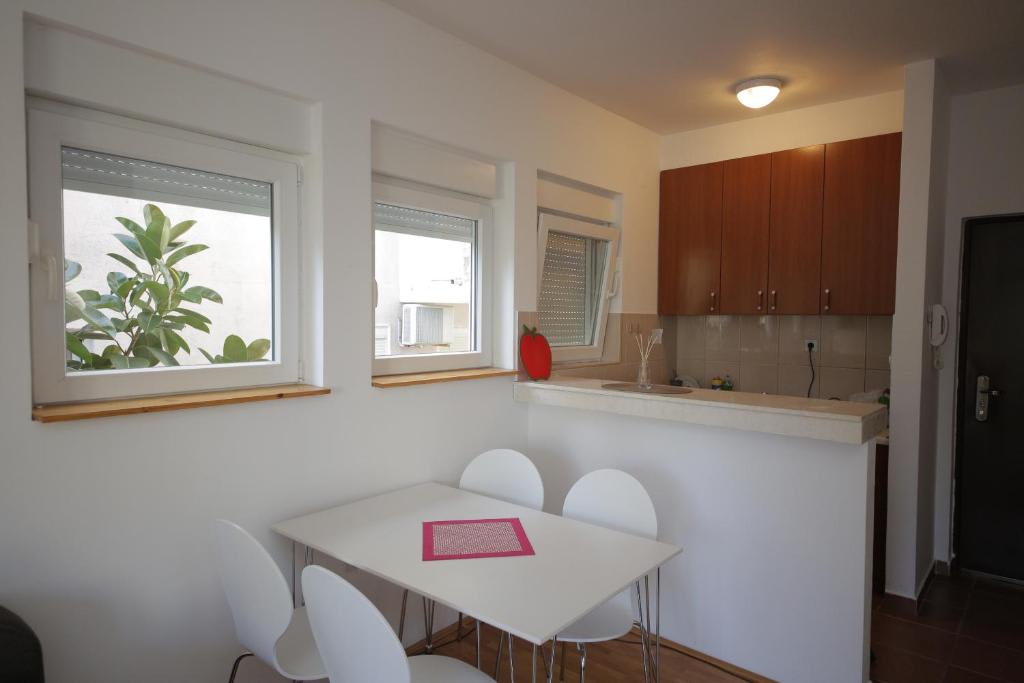 Studio Apartment Danijela photo 3
