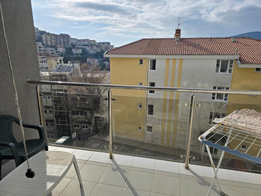 Sunny Hill Topla Ii photo 3