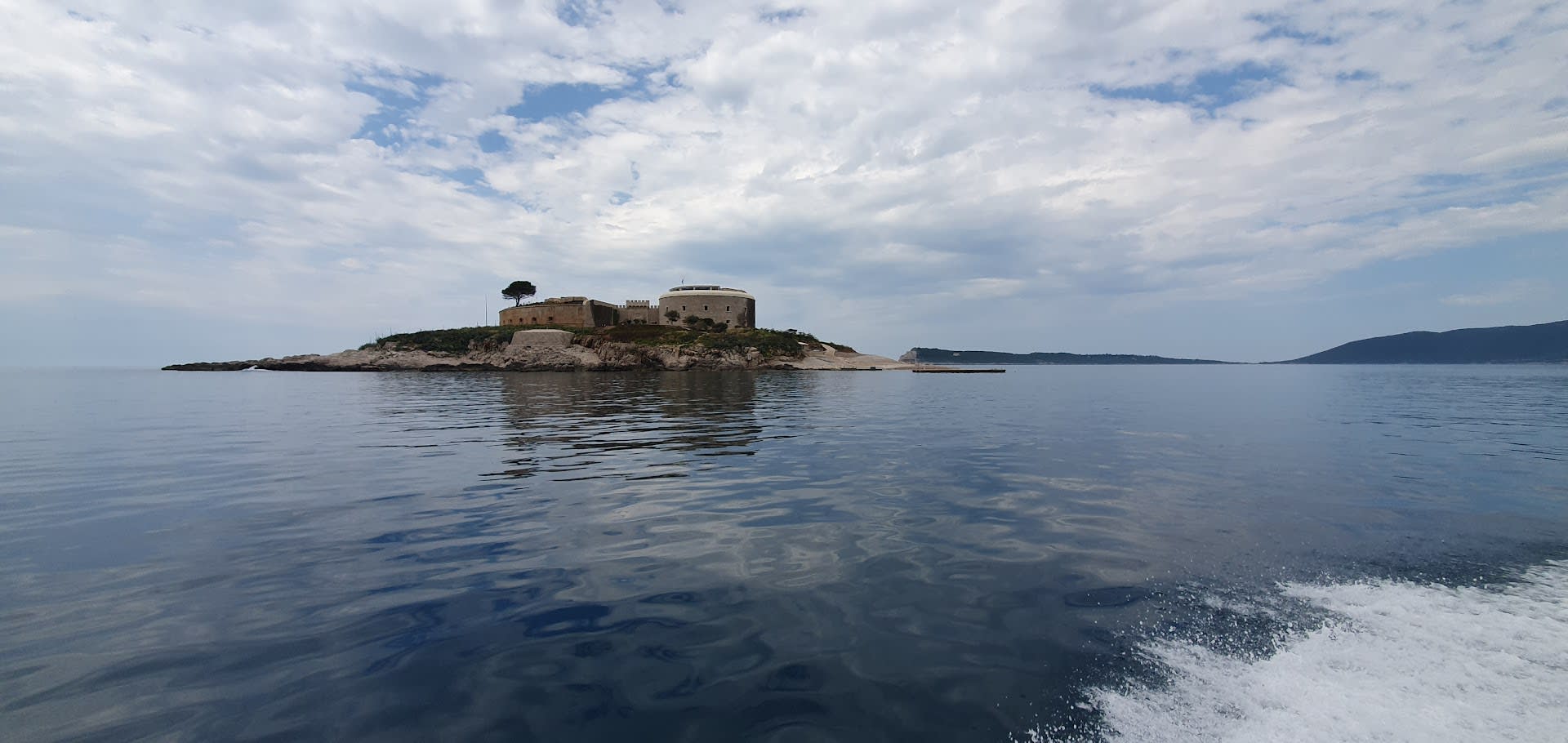 AKRUVIUM Speed Boat Tours photo 9