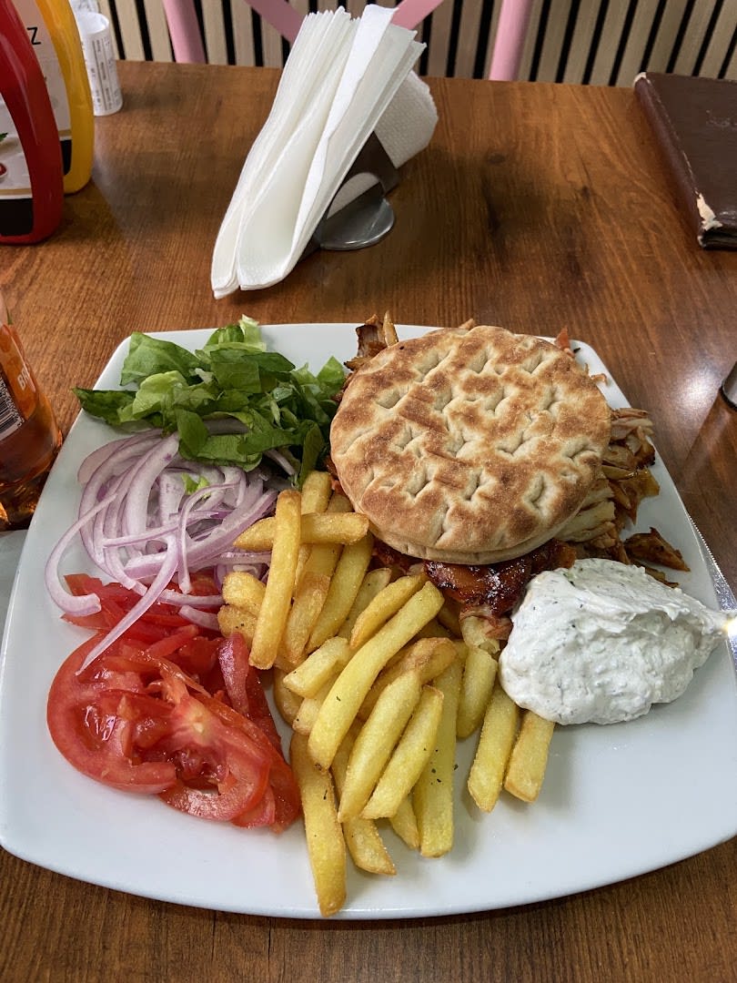Bucko Halal Pizzeria & Grill photo 4