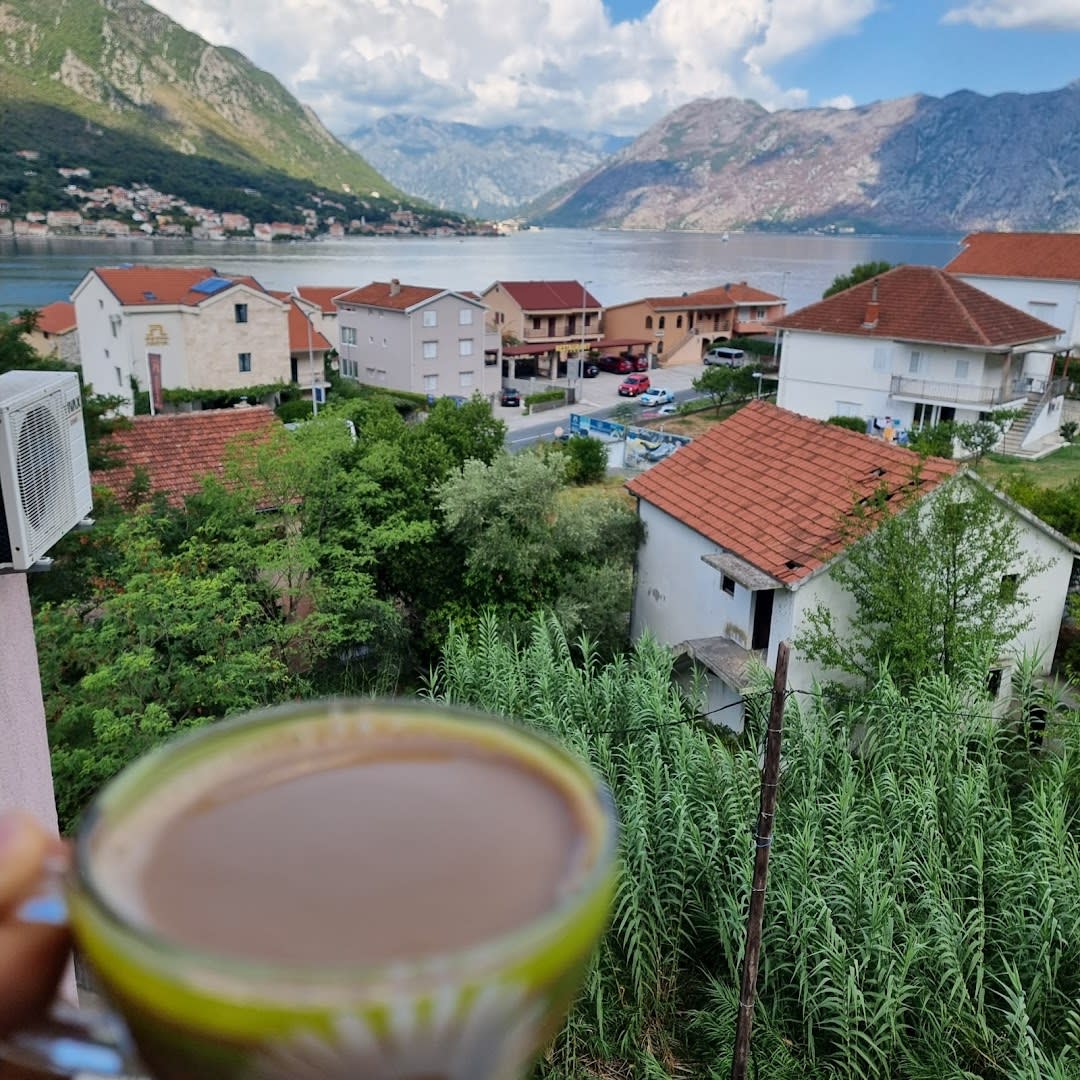 Blue Balcony photo 4