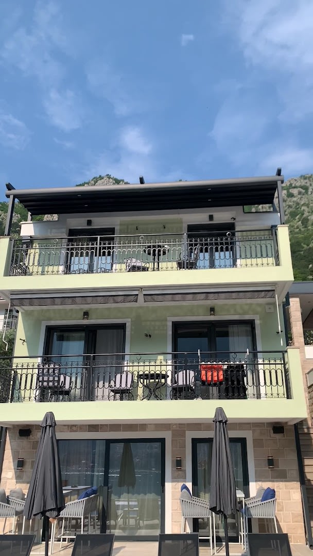 Dekaderon Lux Apartments photo 2