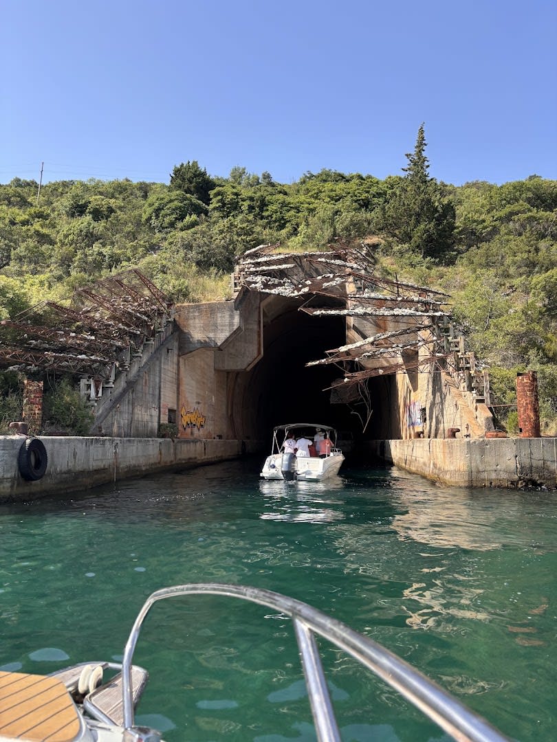 KOTOR VIP BOAT TOUR photo 4