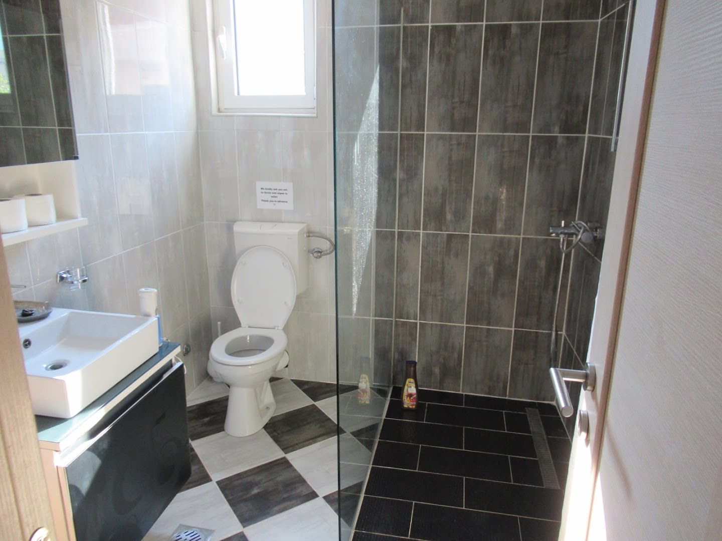 J & P Apartments photo 6