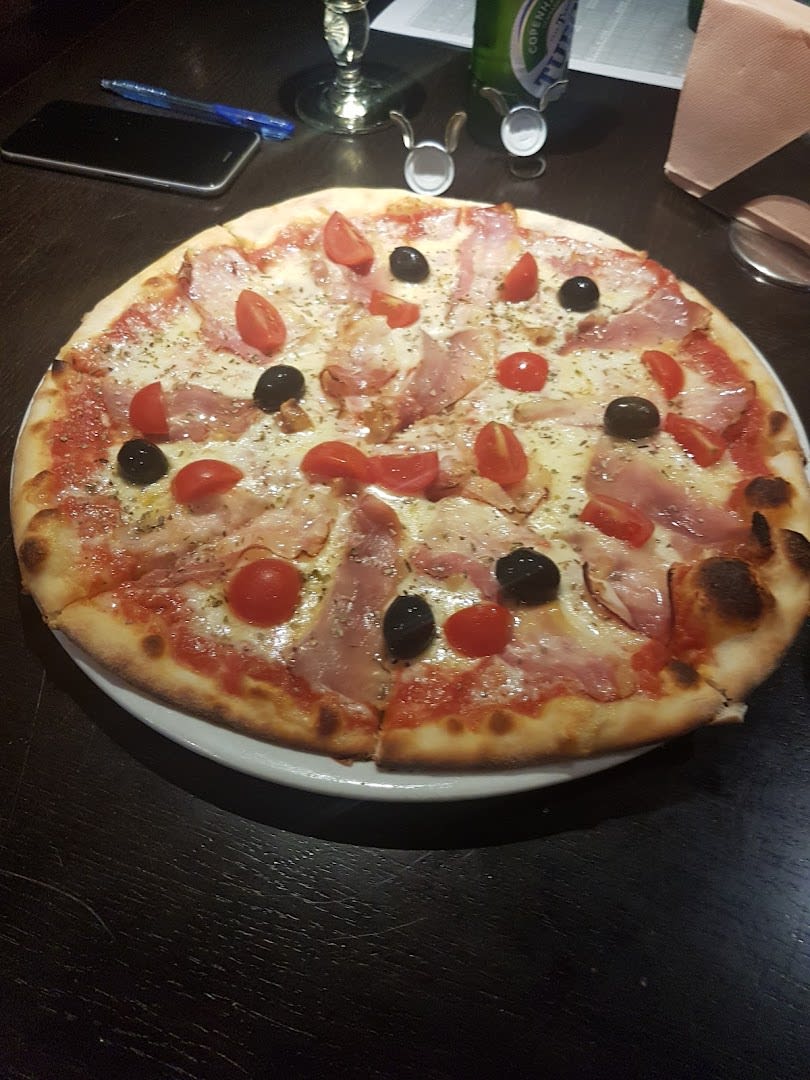 The Square Pub photo 10