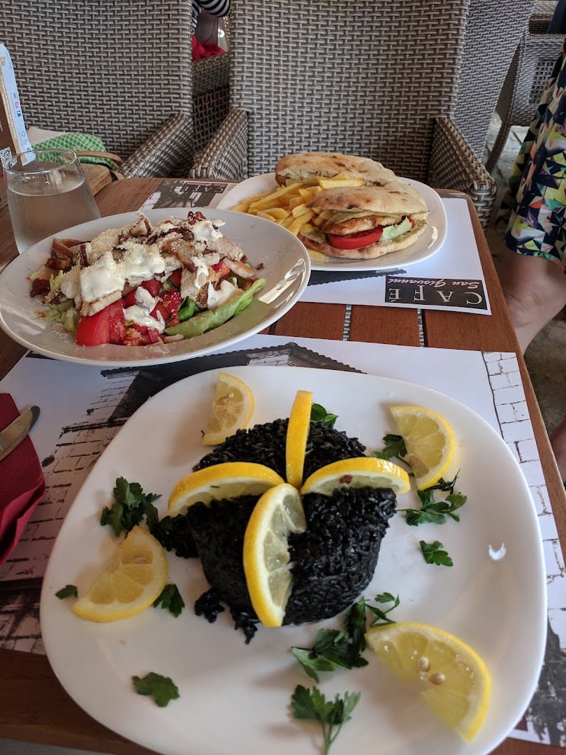 San Giovani Restaurant photo 7