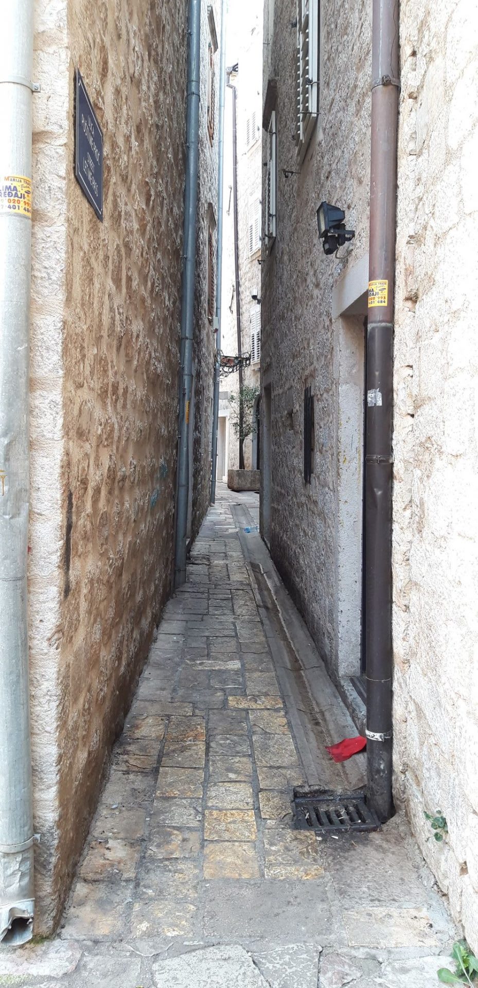 Ulica Pusti Me Proć photo 3