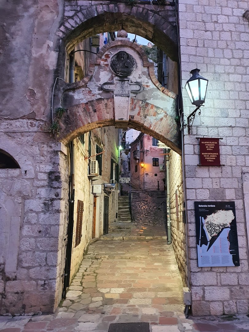 Kotor Town Walls photo 9