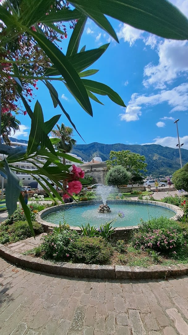 Kotor Fountain photo 6