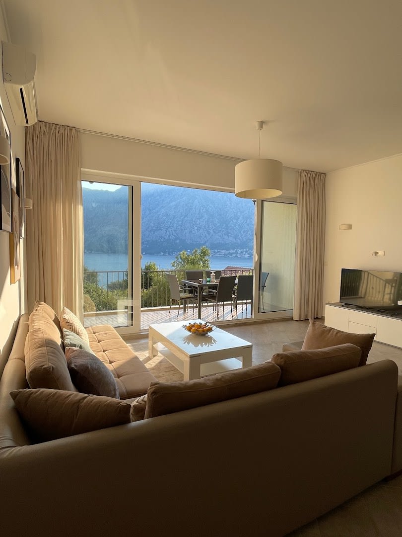 The White Apartment photo 4