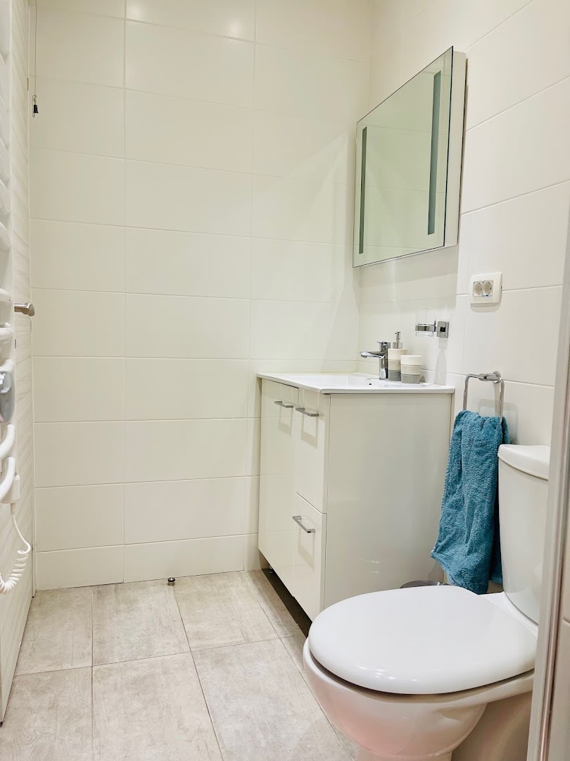 The White Apartment photo 6