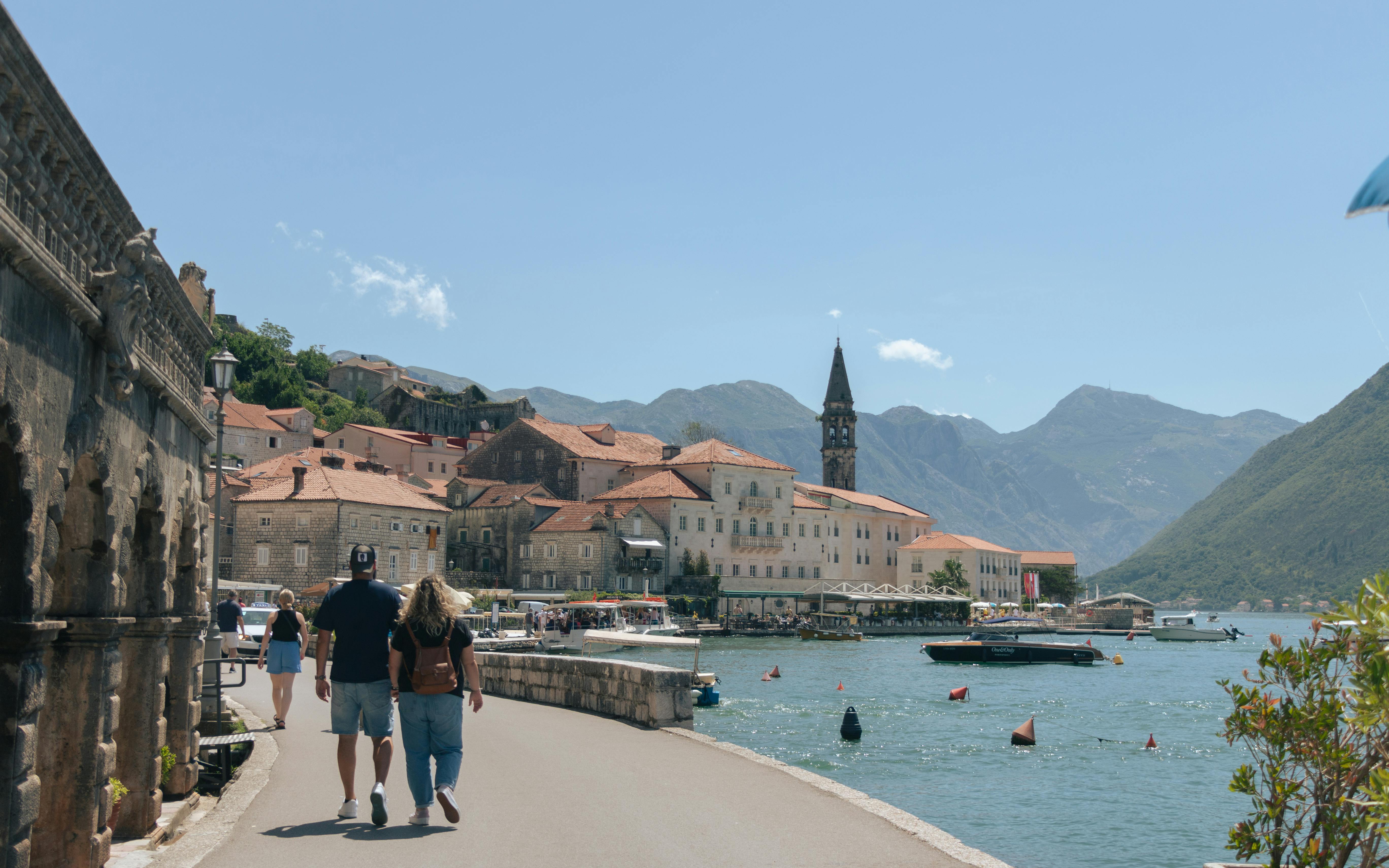 Promenade von Perast