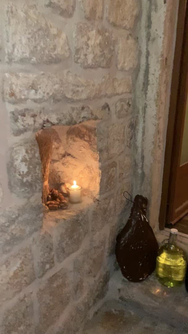 Red & White Wine Bar photo 1