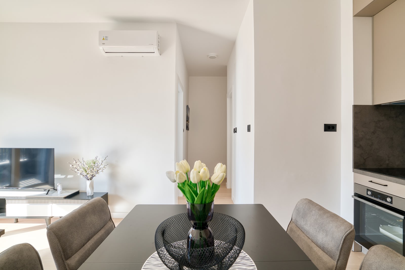 Boka Gardens Apartments by MN Property photo 3