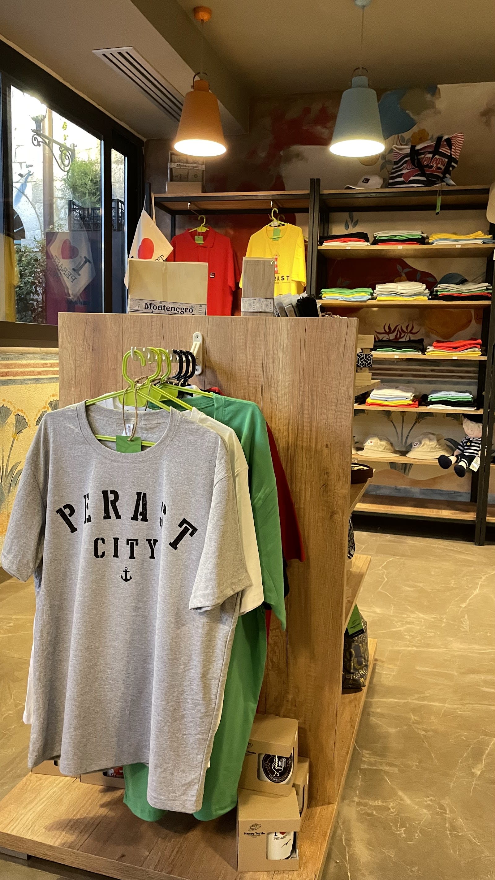 Happy Turtle Souvenir Shop photo 3