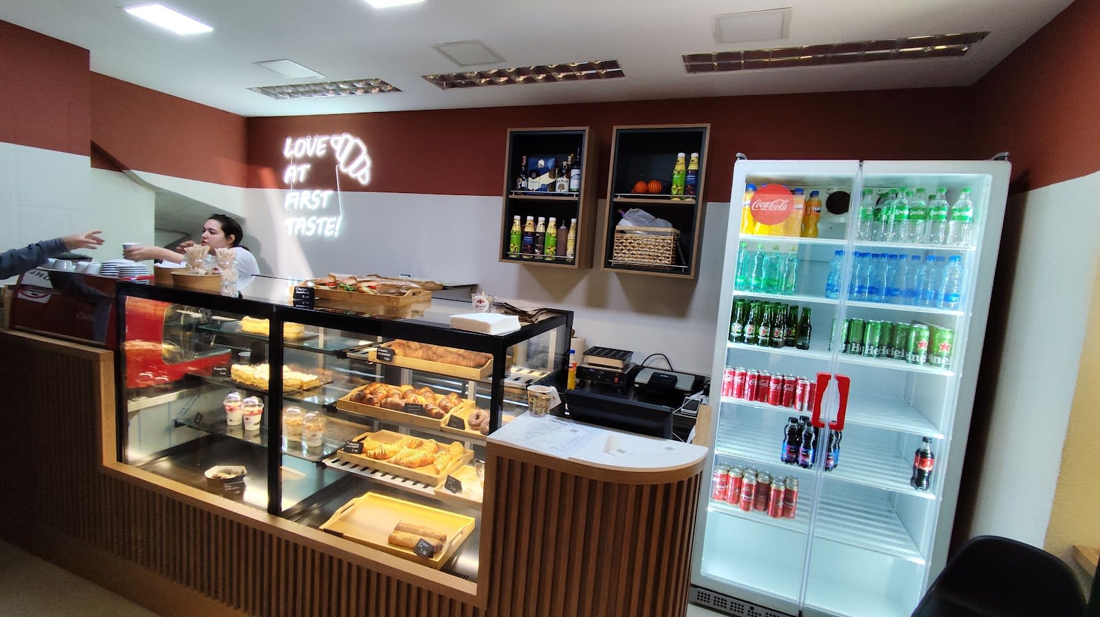 Luxury Shopping Center photo 1