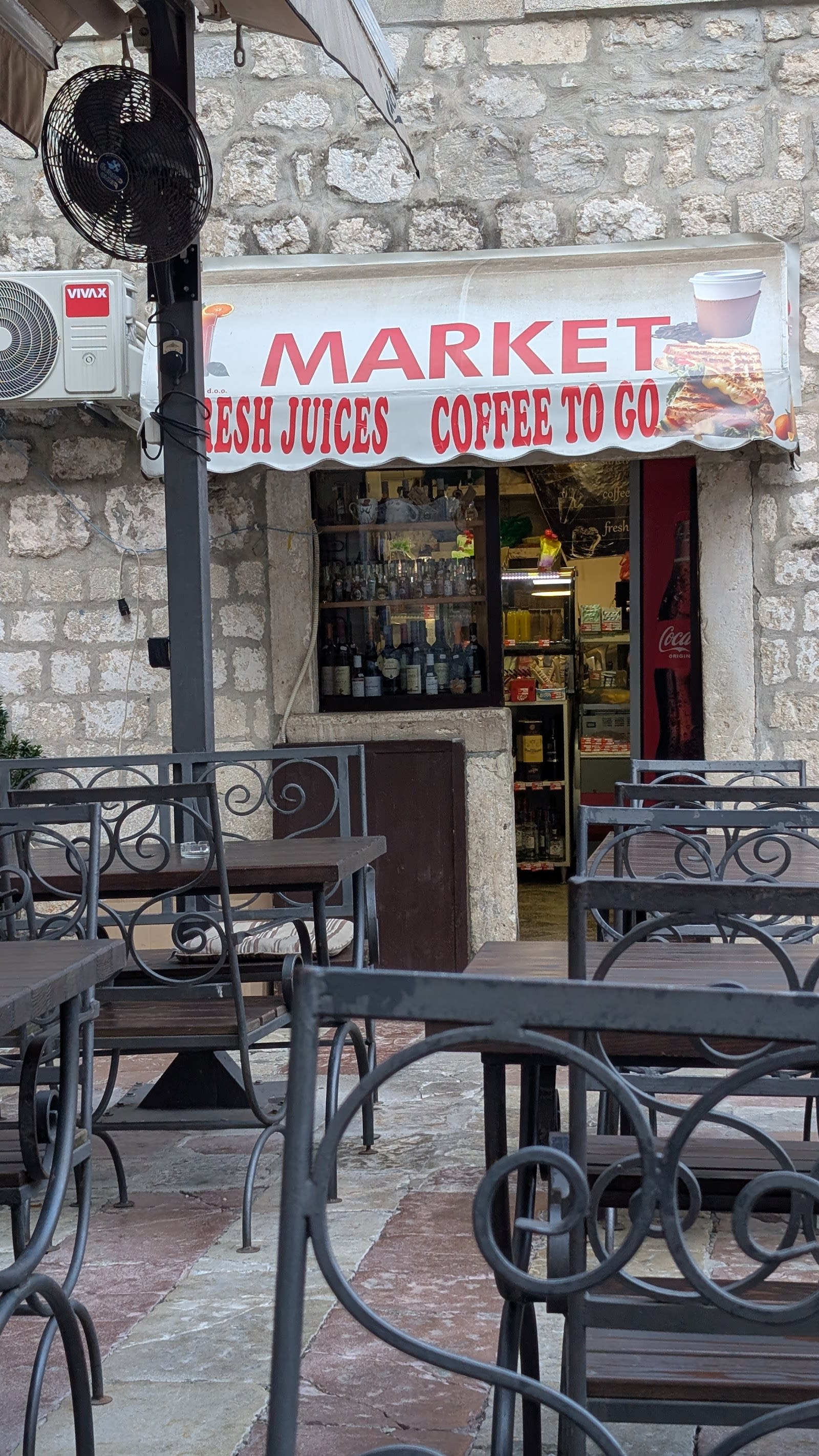 Market Spenza photo 2