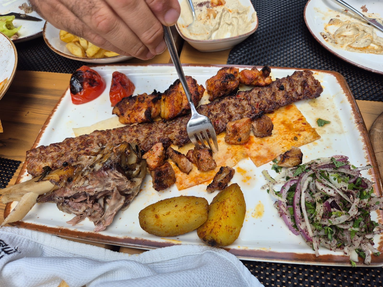 The House Kebab & Grill Restaurant photo 5