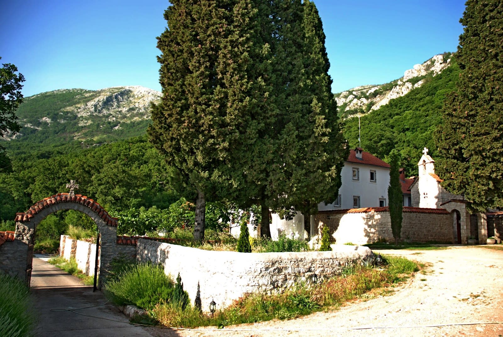 Manastir Duljevo photo 2
