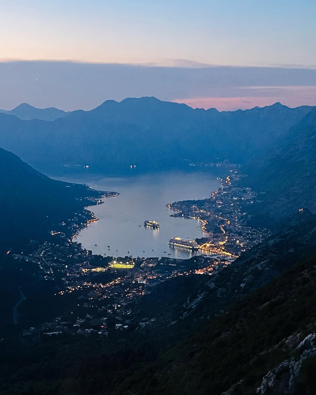Cozy Kotor apartment photo 8