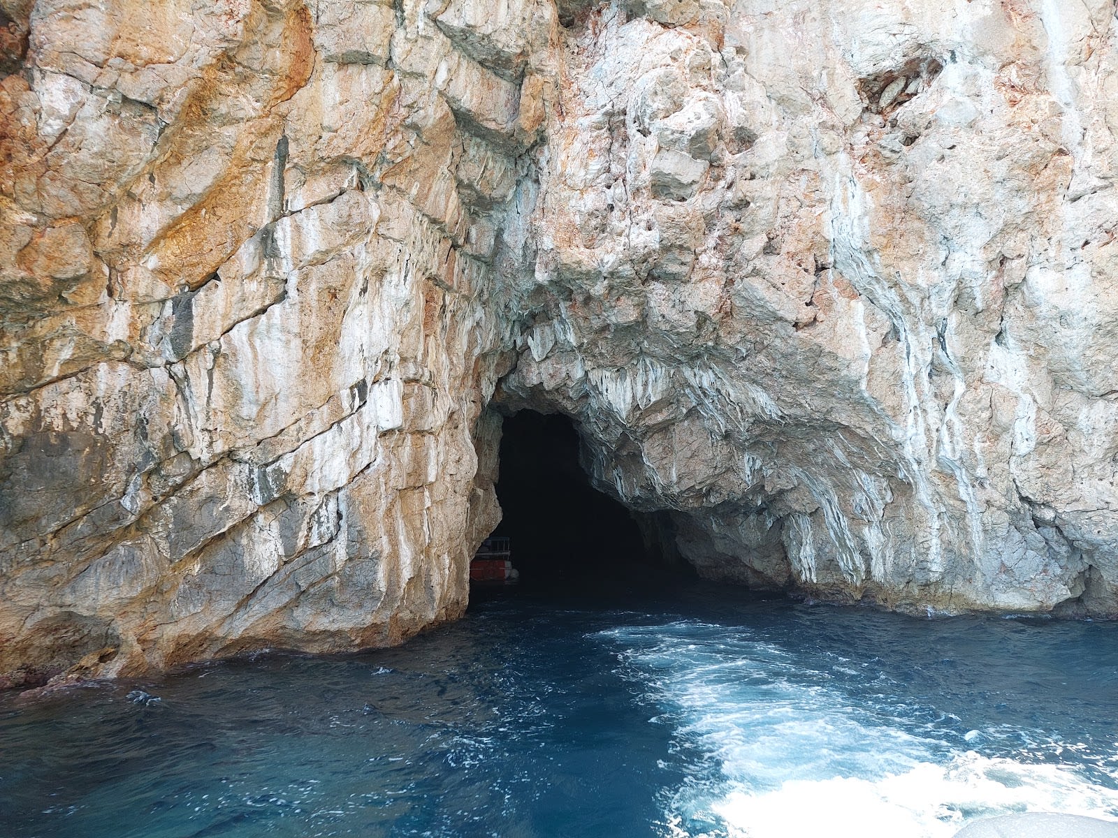 Blue Grotto (Plava Špilja) photo 5