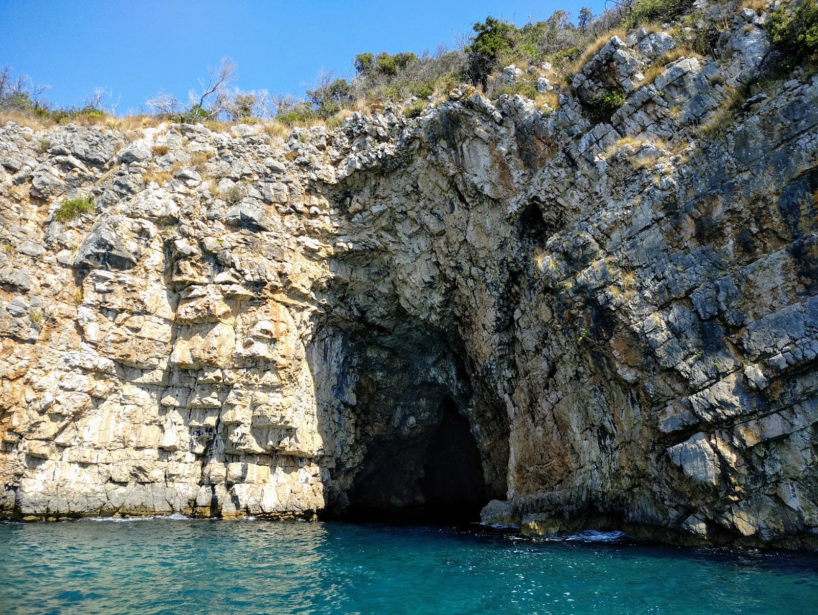 Blue Grotto (Plava Špilja) photo 6