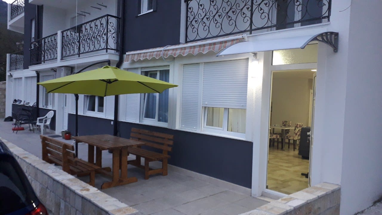 J&amp;B LUX Apartment photo 7