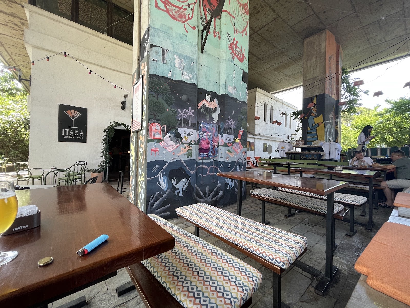 Itaka Library Bar photo 8