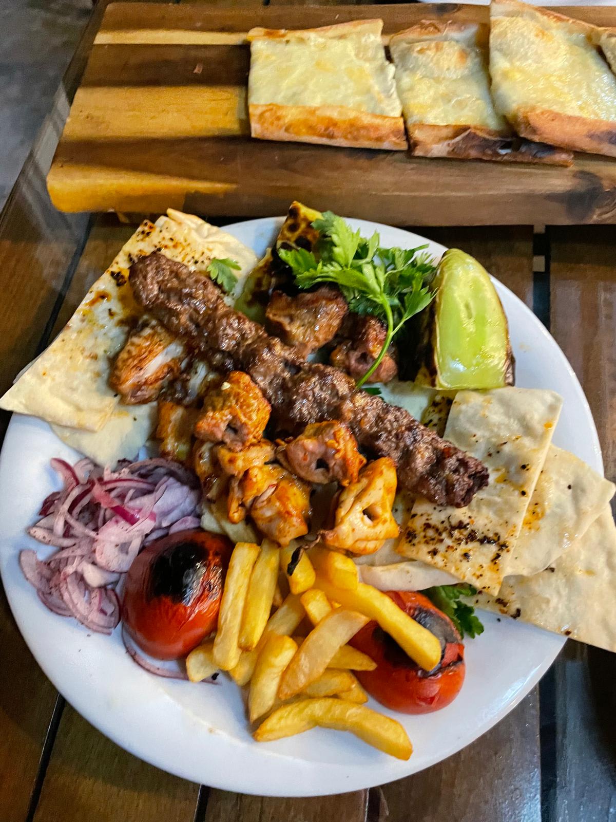 Tiha Noć Restaurant photo 8
