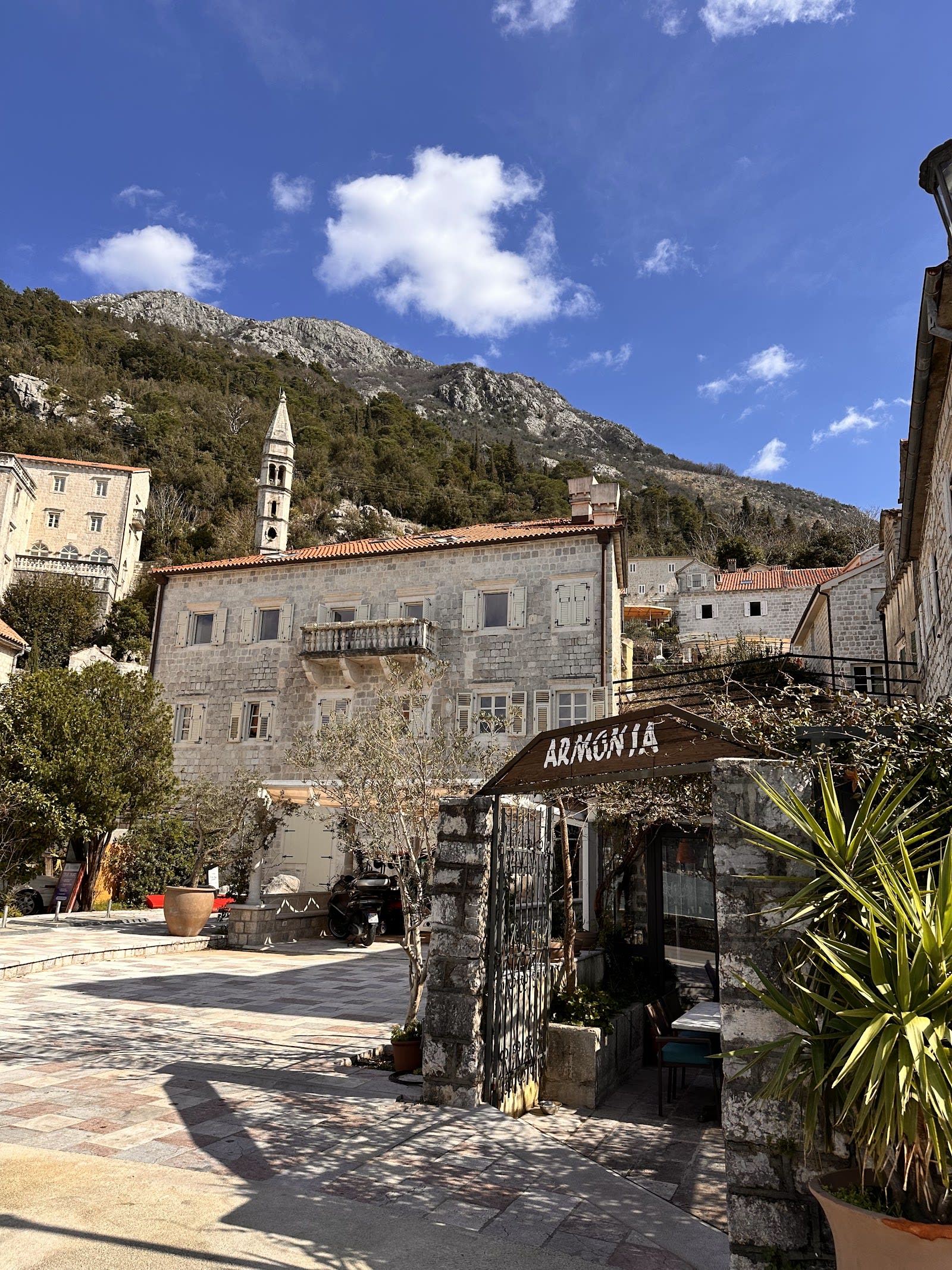 Peskovita Plaža Perast photo 2