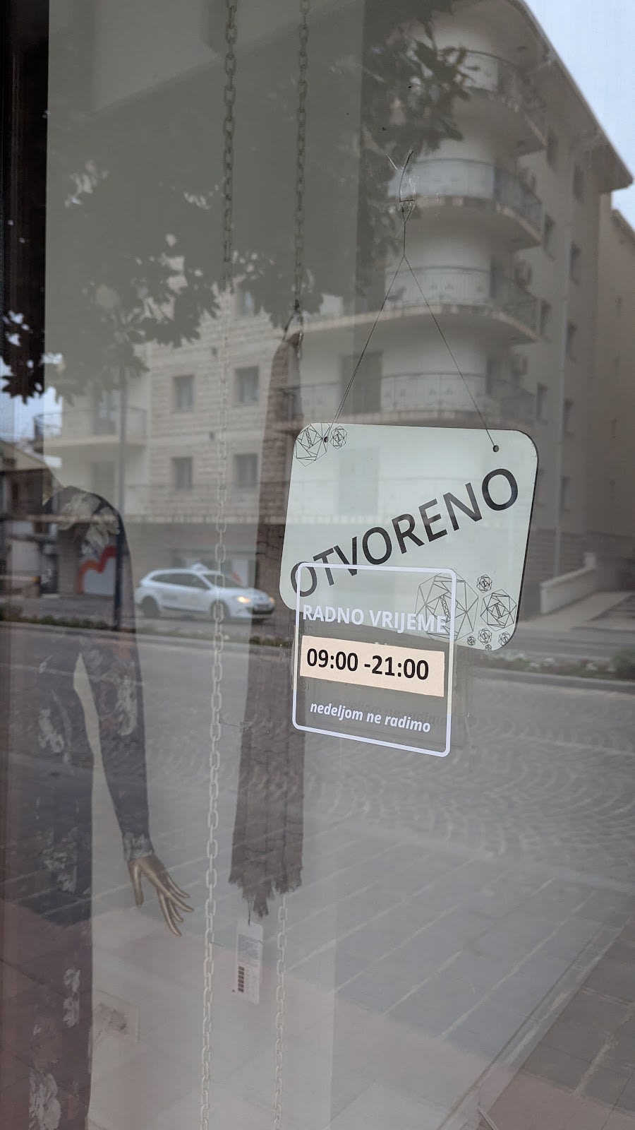 P.S. Fashion Budva photo 2