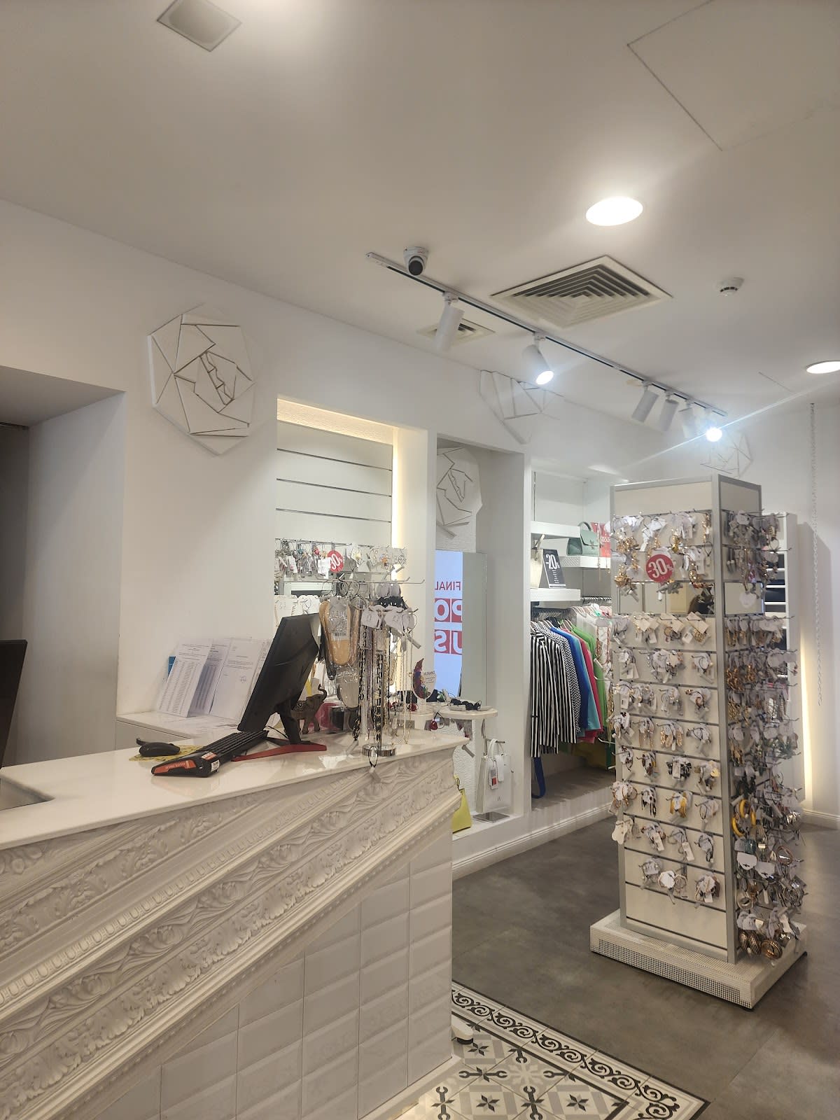 P.S. Fashion Budva photo 6