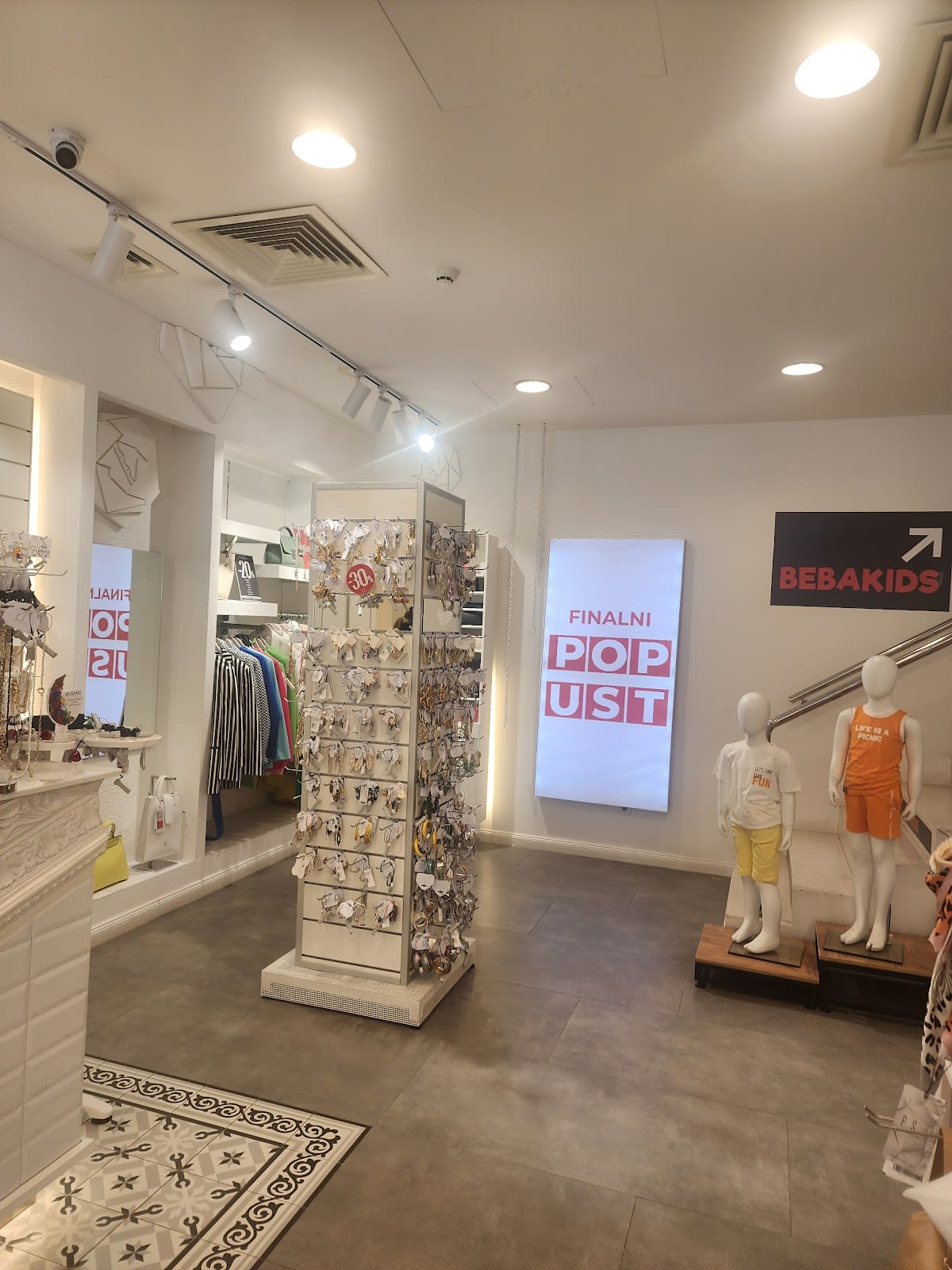 P.S. Fashion Budva photo 7