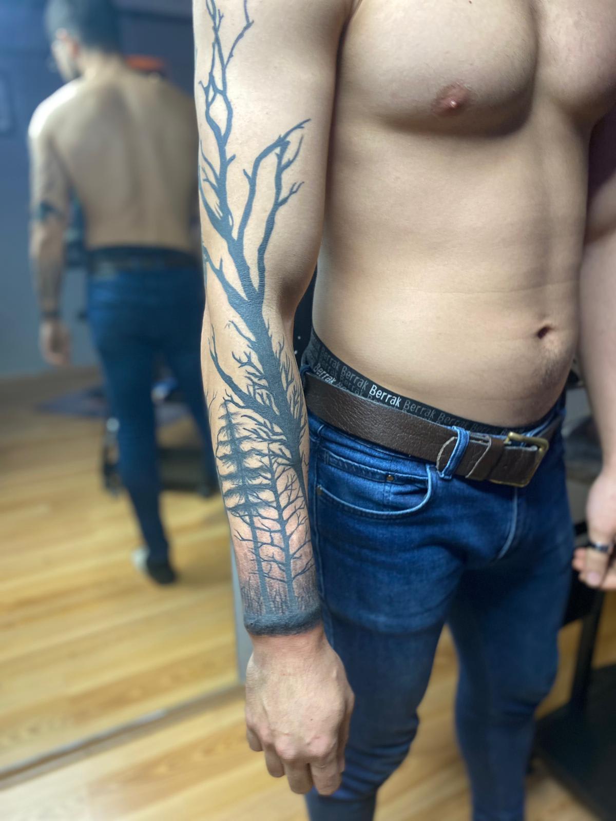 Skyline Tattoos & Piercing photo 7