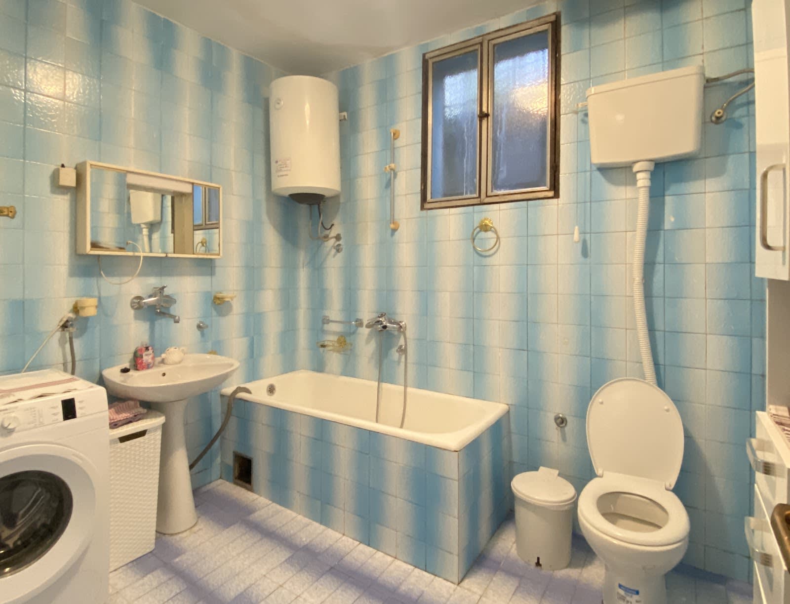 Small Hill Guesthouse photo 2
