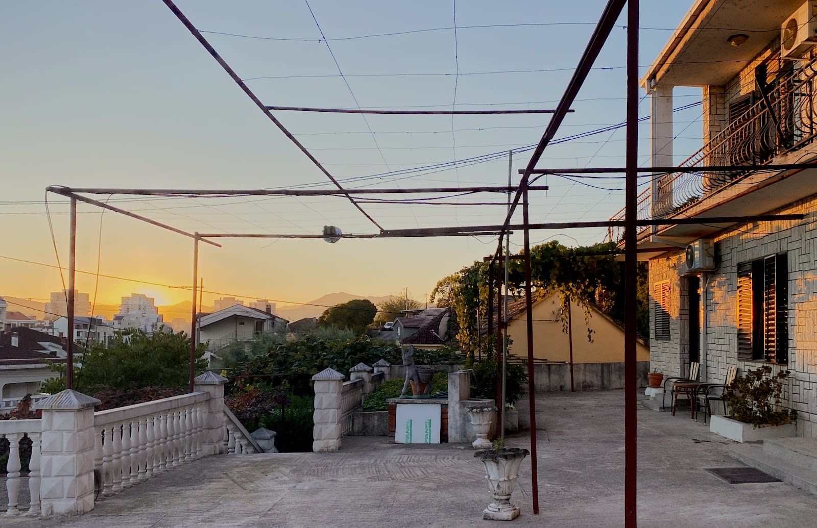 Small Hill Guesthouse photo 3