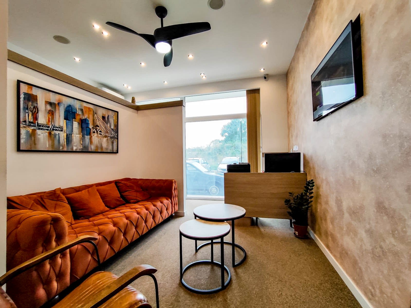 Dom Home Real Estate photo 2
